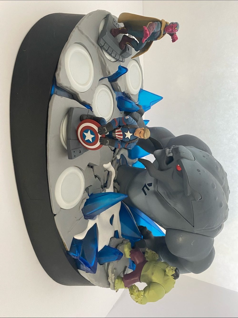 Heroic Battle Playset with Gray, Blue and Green Figures
